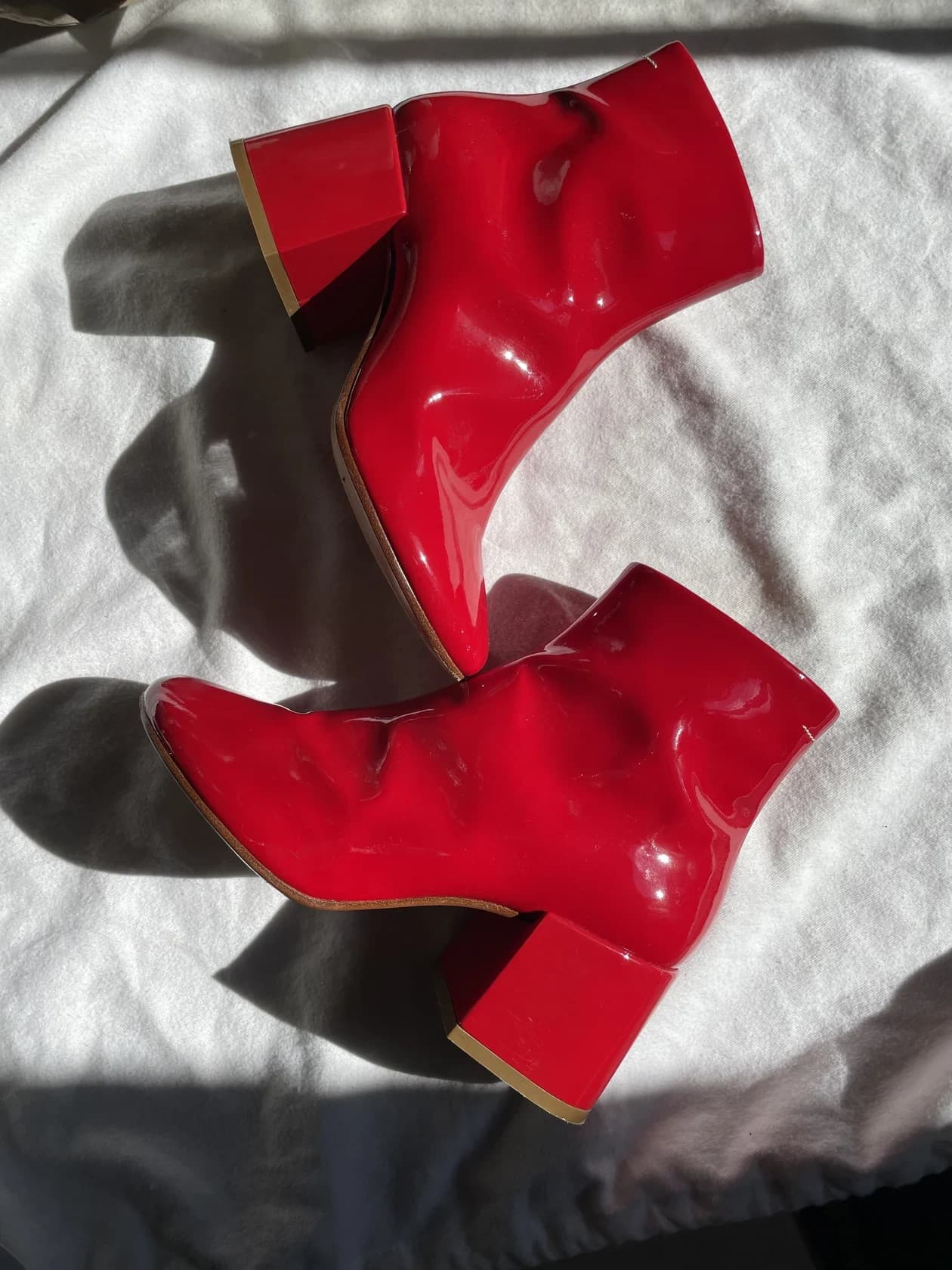 Ботильоны Maison Margiela MM6 из красного лака, 37 размер